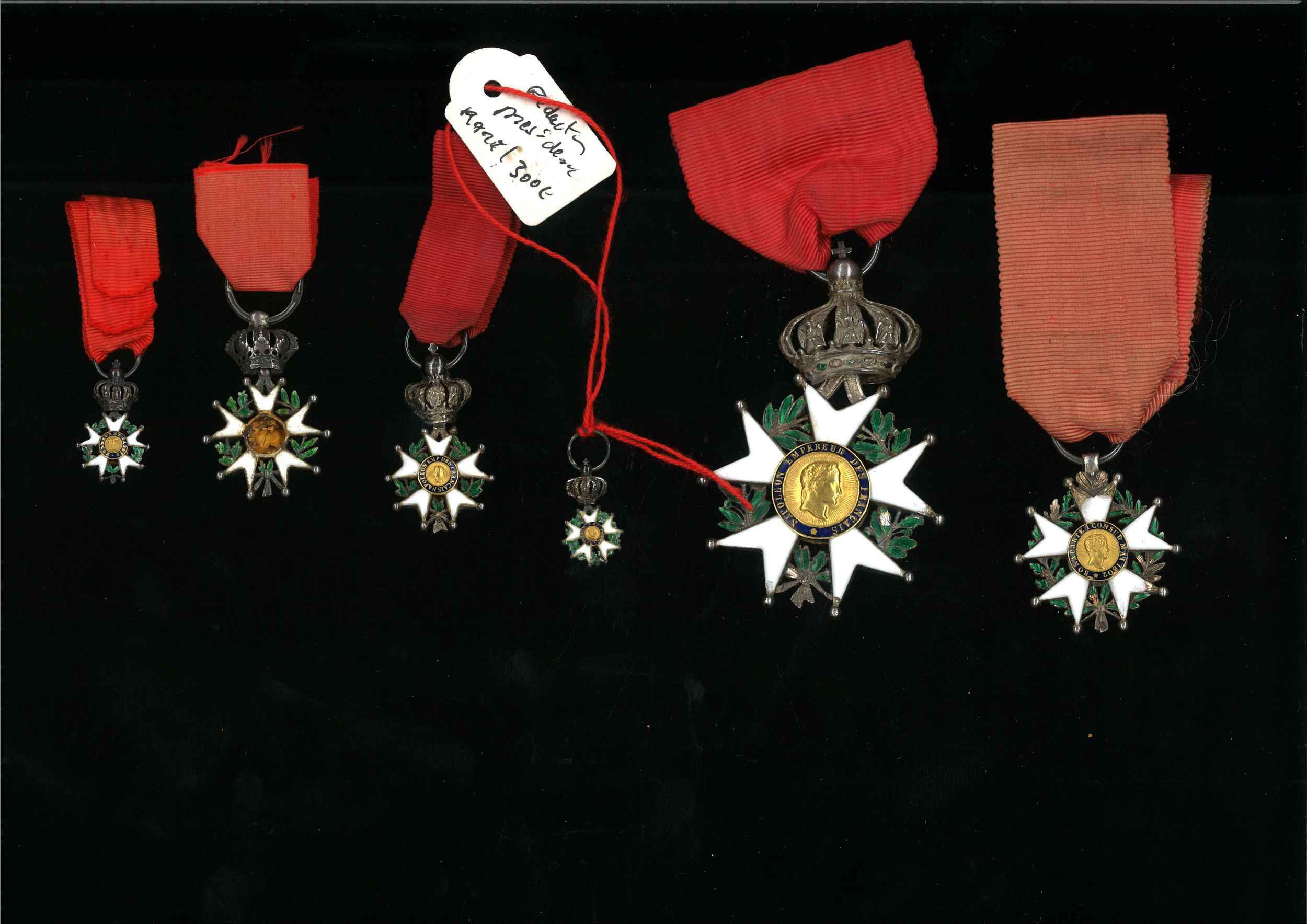 LOT DE SIX CROIX 
