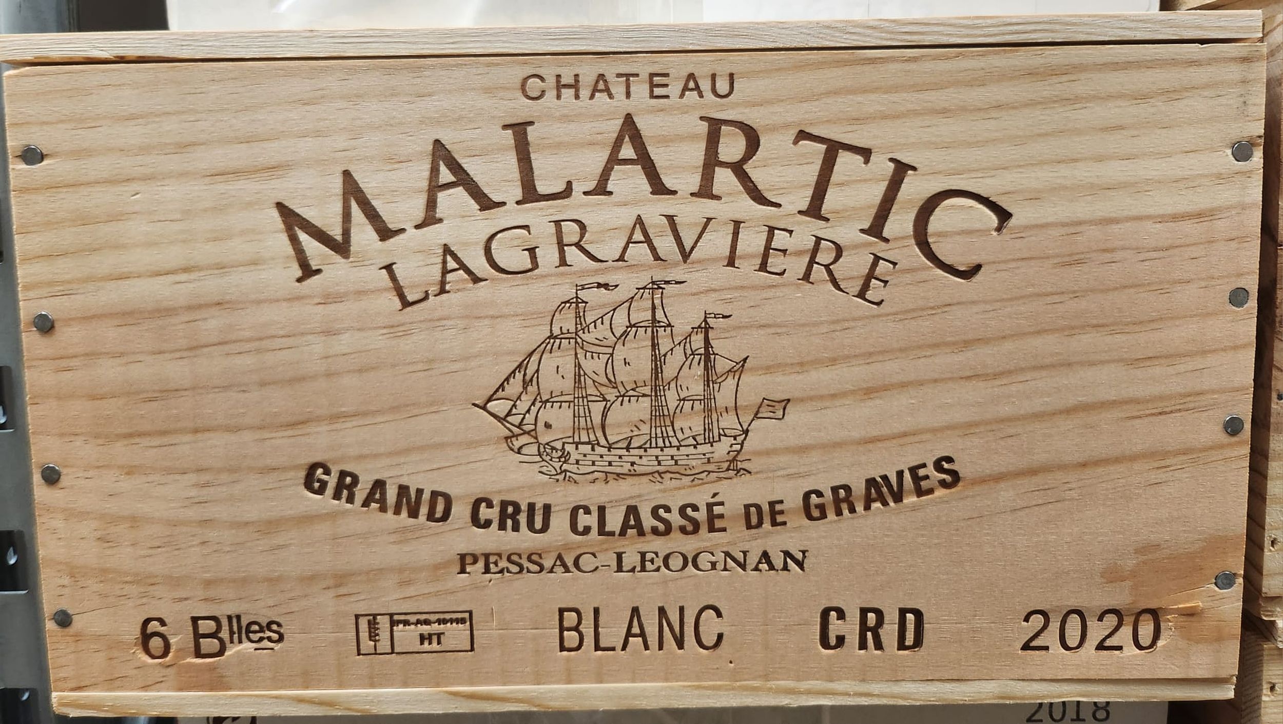 6 bouteilles CHAMPAGNE :  | H&ocirc;tel Des Ventes de Monte-Carlo