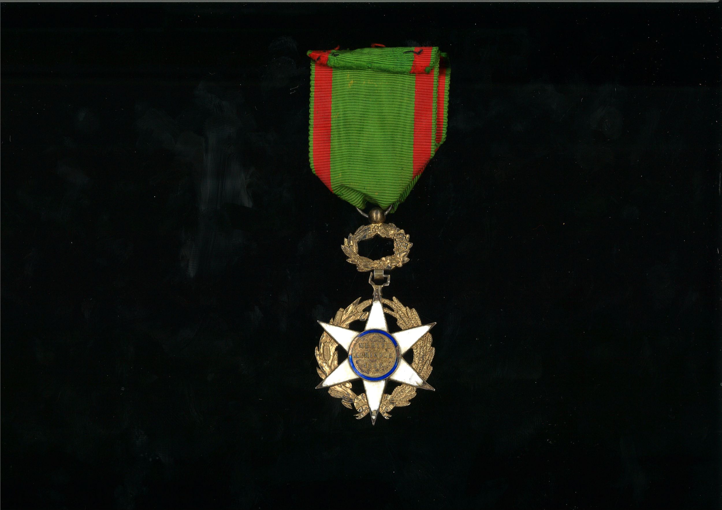 LOT DE 2 CROIX DE CHEVALIER DE L'ORDRE DE LA LEGION D'HONNEUR:  | H&ocirc;tel Des Ventes de Monte-Carlo