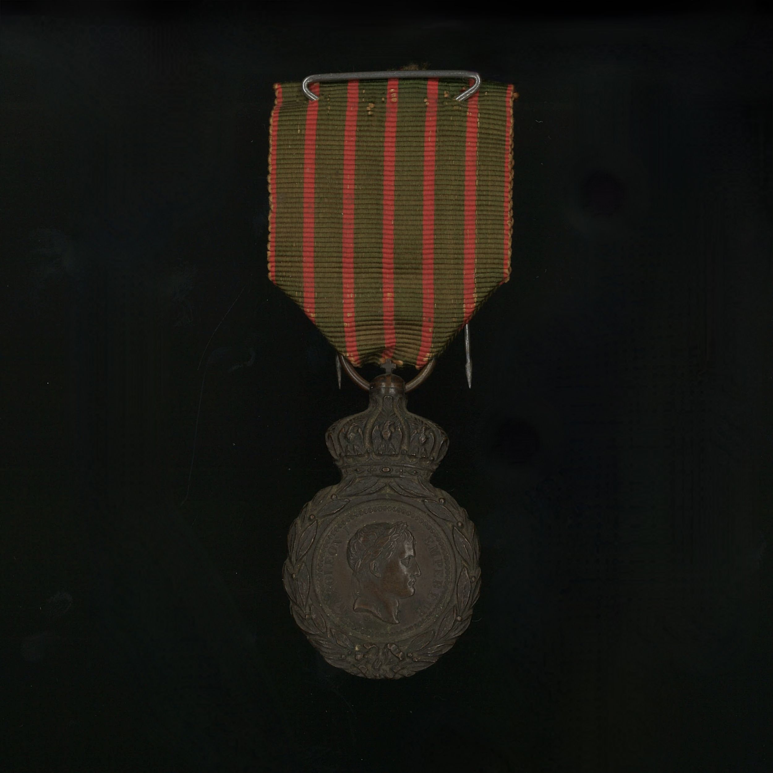 LOT DE 2 CROIX DE CHEVALIER DE L'ORDRE DE LA LEGION D'HONNEUR:  | H&ocirc;tel Des Ventes de Monte-Carlo