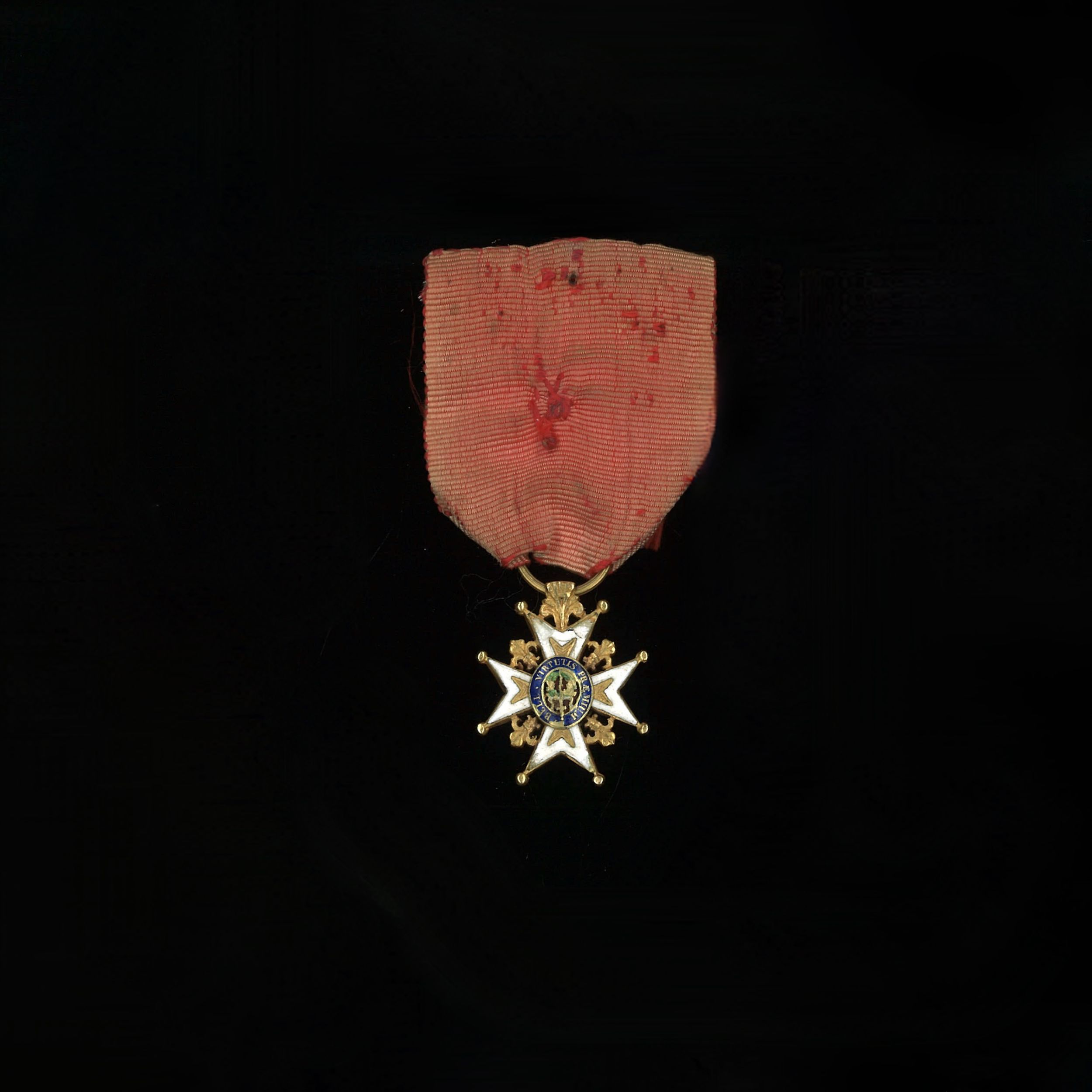 LOT DE 2 CROIX DE CHEVALIER DE L'ORDRE DE LA LEGION D'HONNEUR:  | H&ocirc;tel Des Ventes de Monte-Carlo