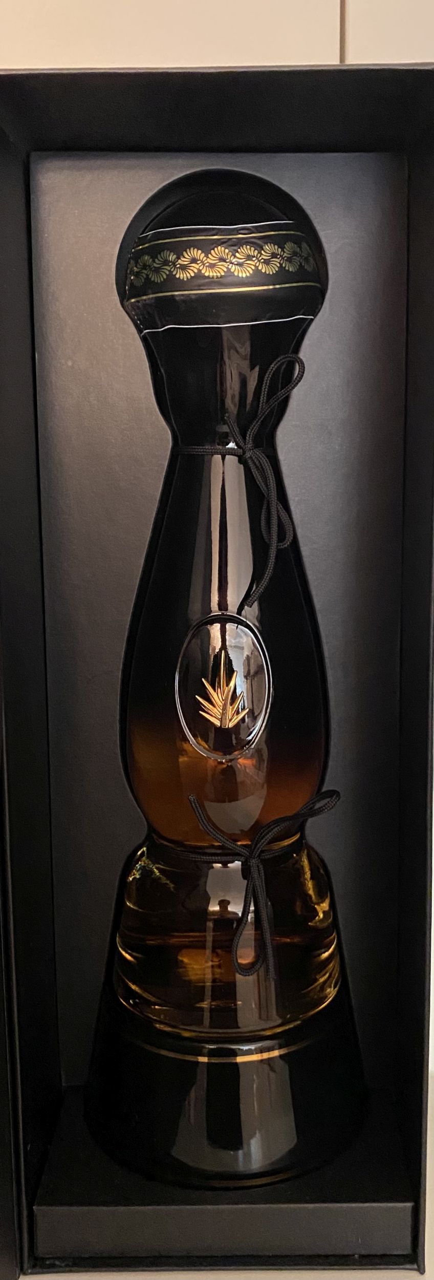 3 magnums COTES DE PROVENCE :  | H&ocirc;tel Des Ventes de Monte-Carlo