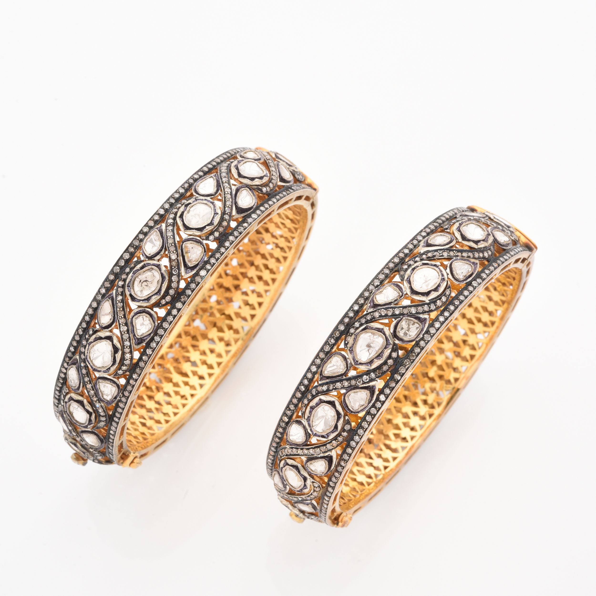 BAGUE BOMBEE:  | H&ocirc;tel Des Ventes de Monte-Carlo