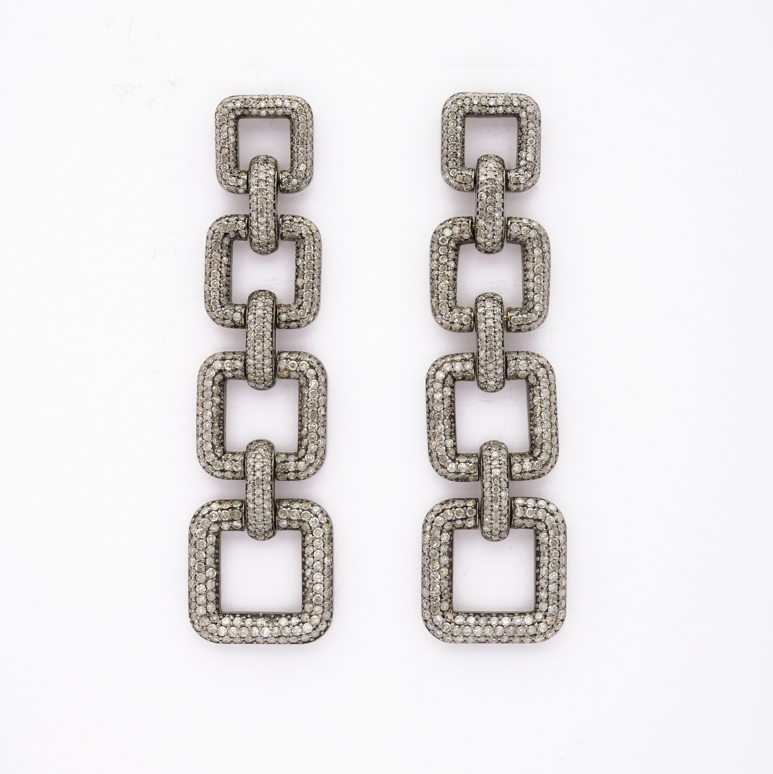 RAVISSANT COLLIER A TRANSFORMATION:  | H&ocirc;tel Des Ventes de Monte-Carlo