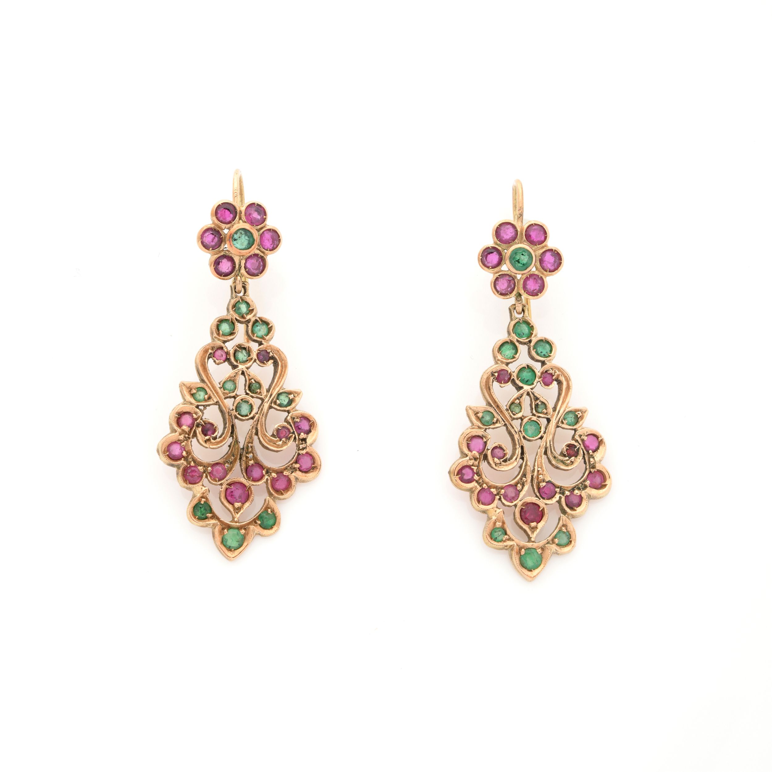 PAIRE DE PENDANTS D'OREILLES