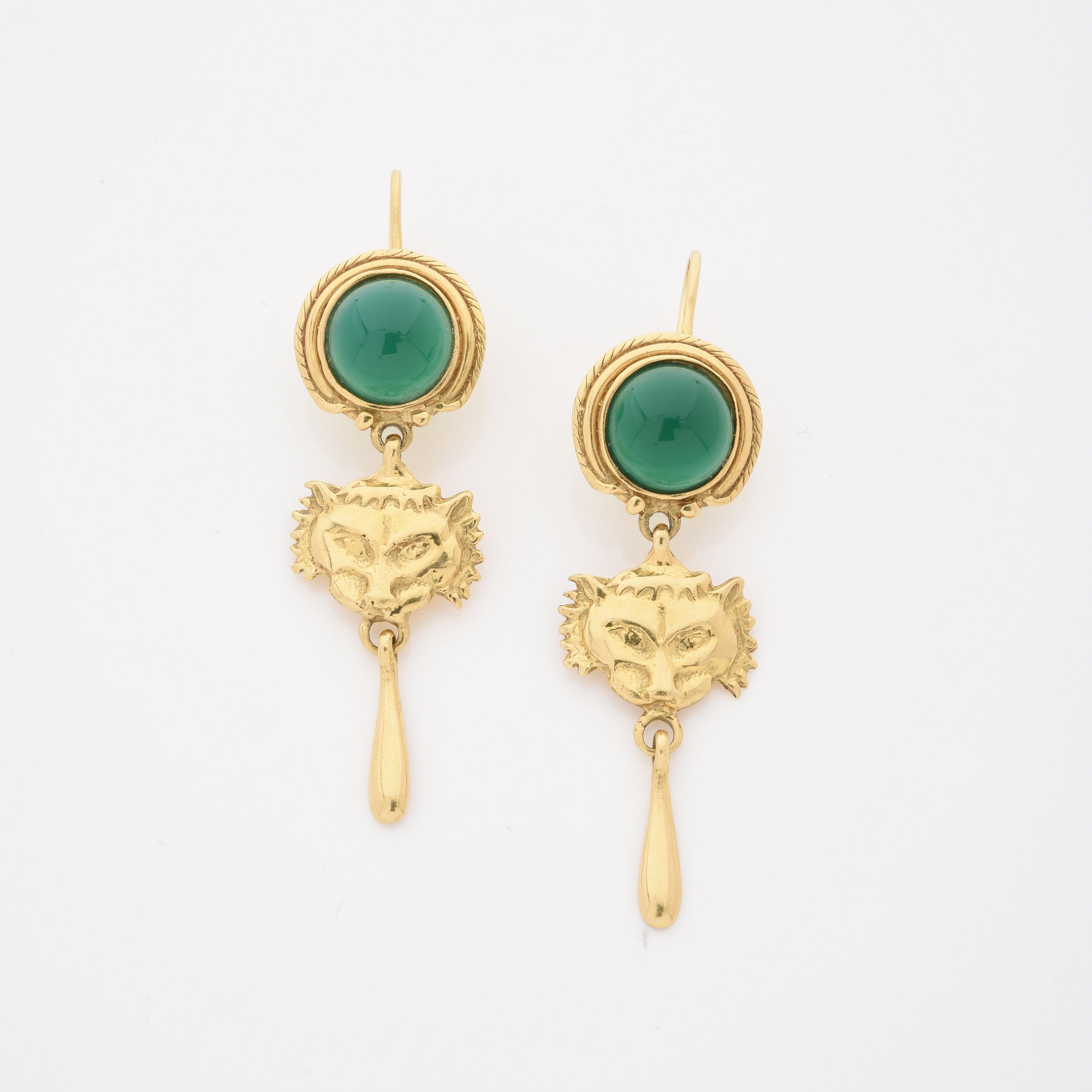 BROCHE CORBEILLE:  | H&ocirc;tel Des Ventes de Monte-Carlo
