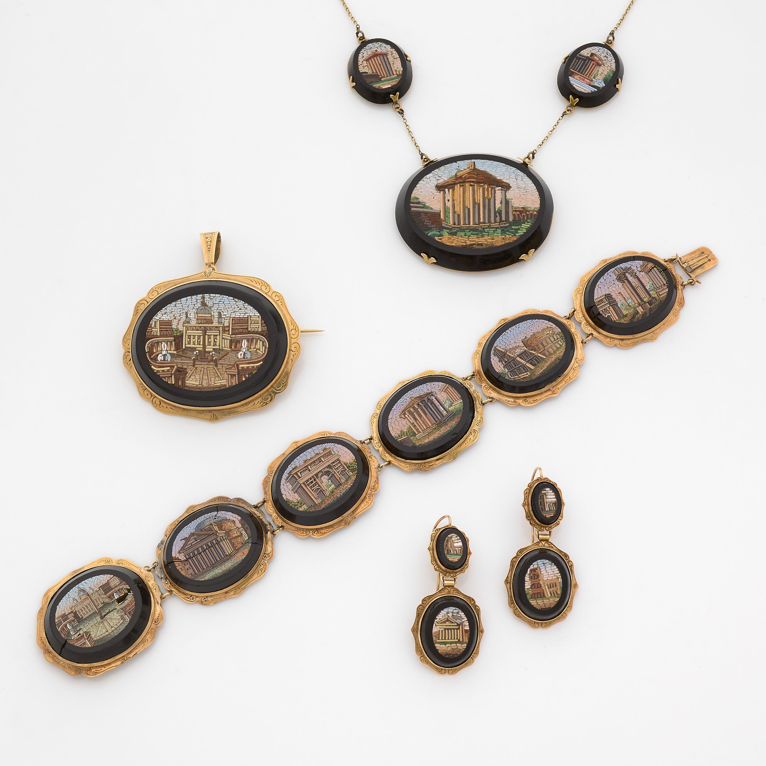 BIJOUX DE MISTINGUETT:  | H&ocirc;tel Des Ventes de Monte-Carlo