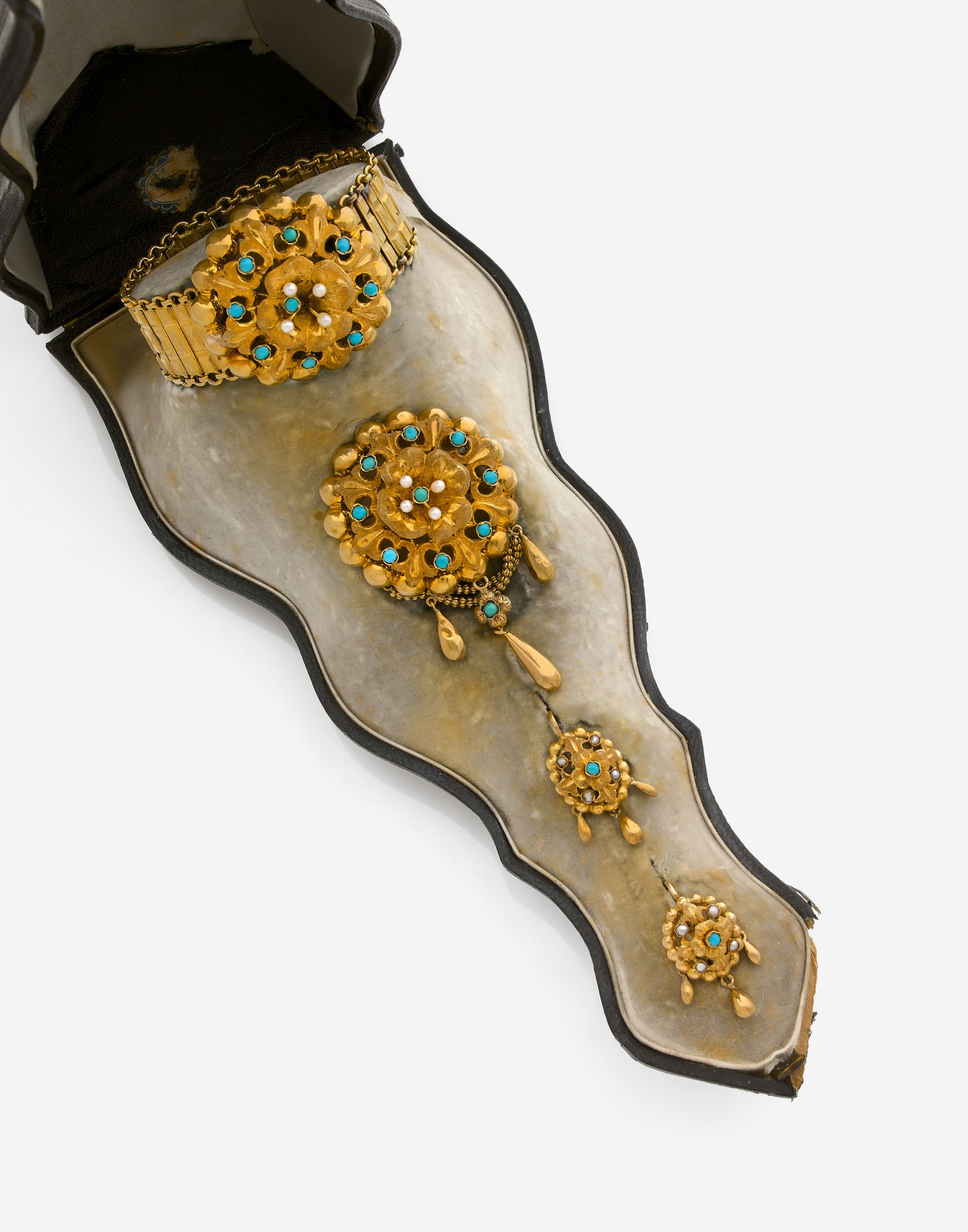 PARURE 