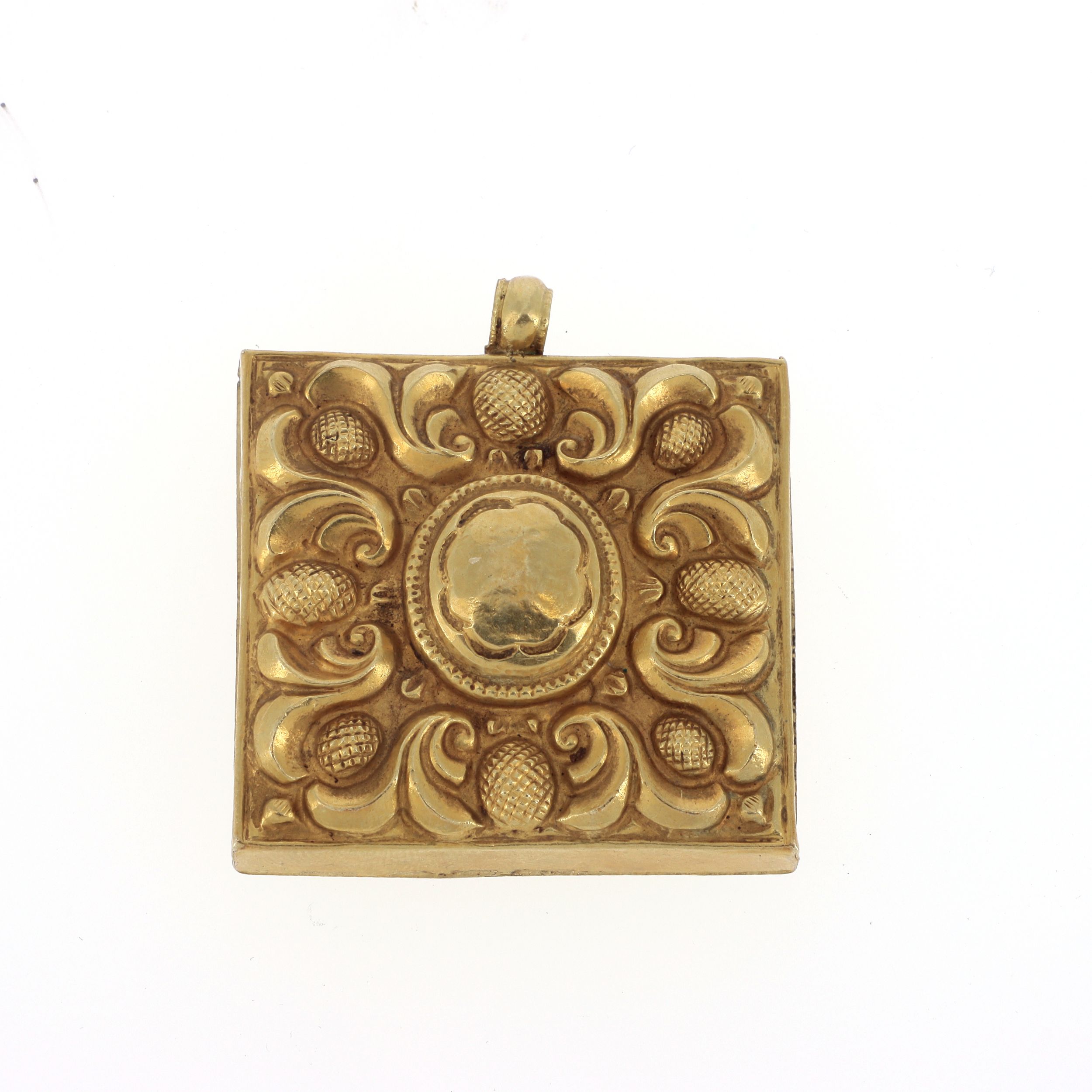 BROCHE CORBEILLE:  | H&ocirc;tel Des Ventes de Monte-Carlo