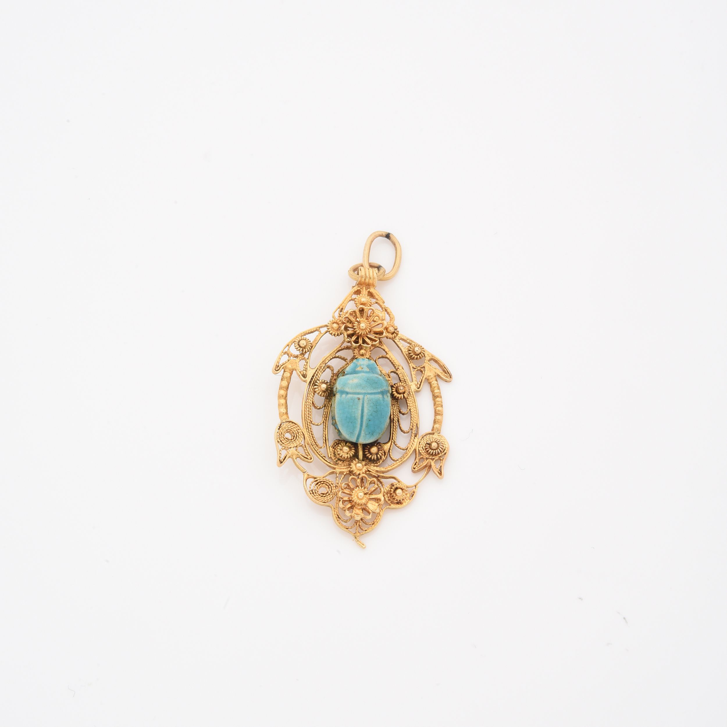 PENDENTIF AJOURE 