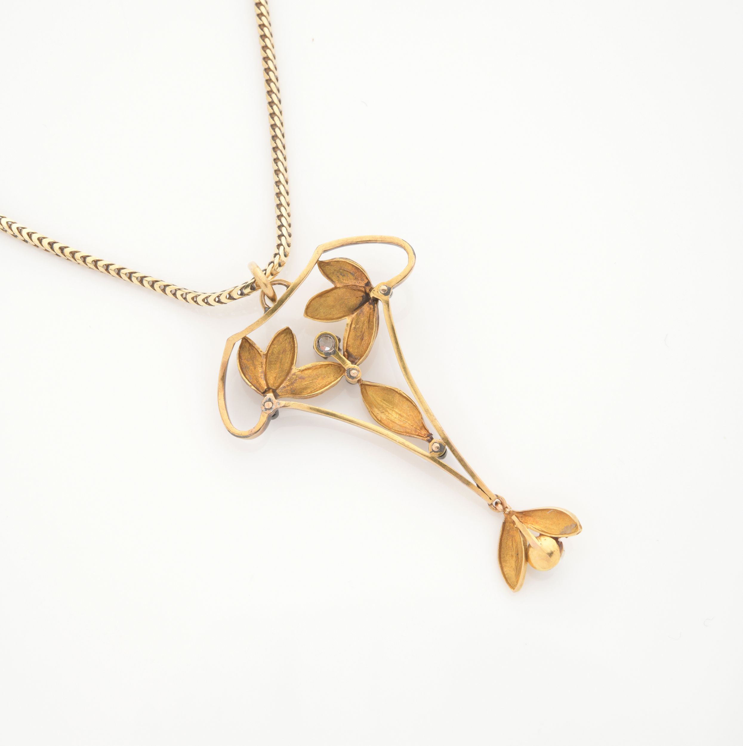 PENDENTIF ART NOUVEAU:  | H&ocirc;tel Des Ventes de Monte-Carlo