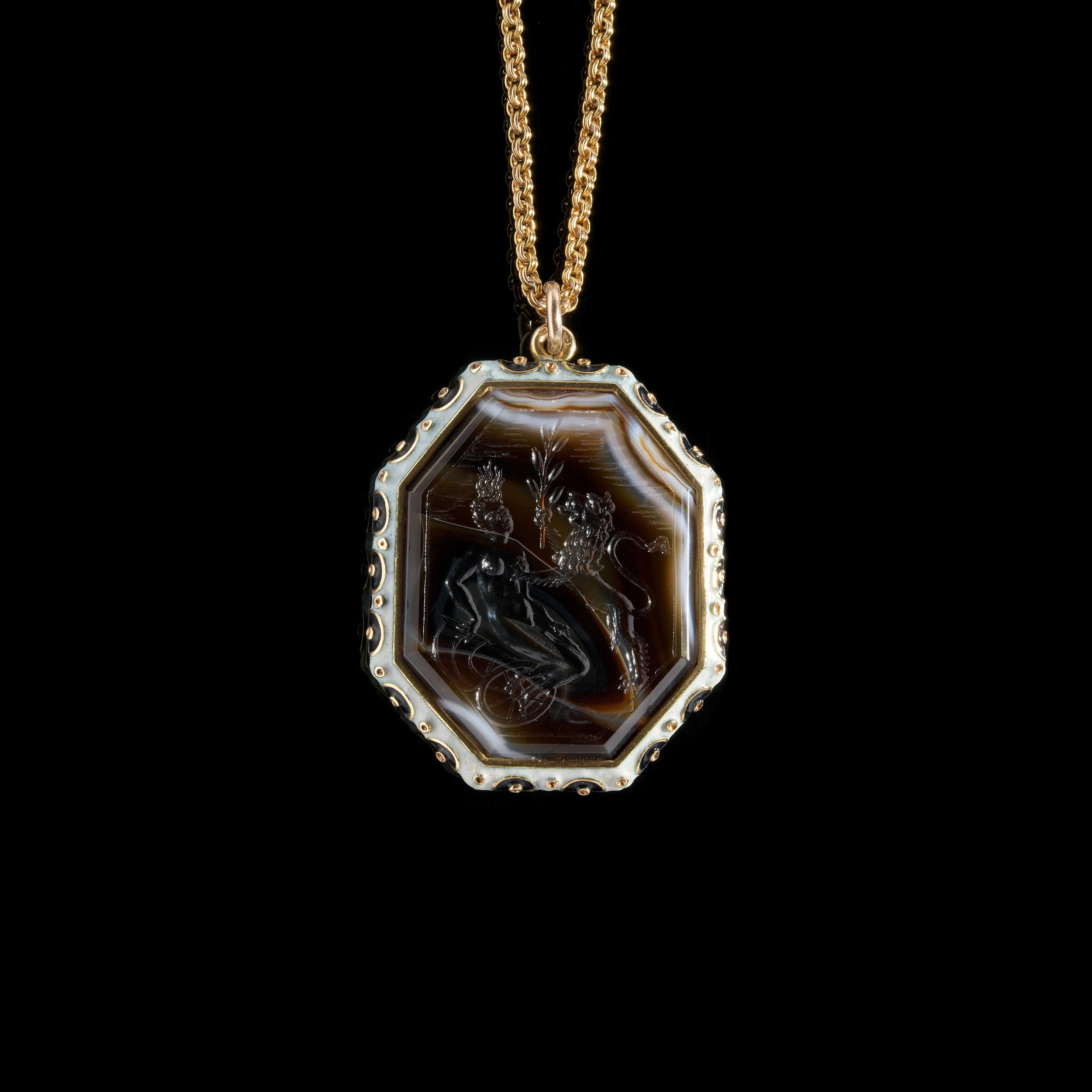 PENDENTIF NEO-RENAISSANCE