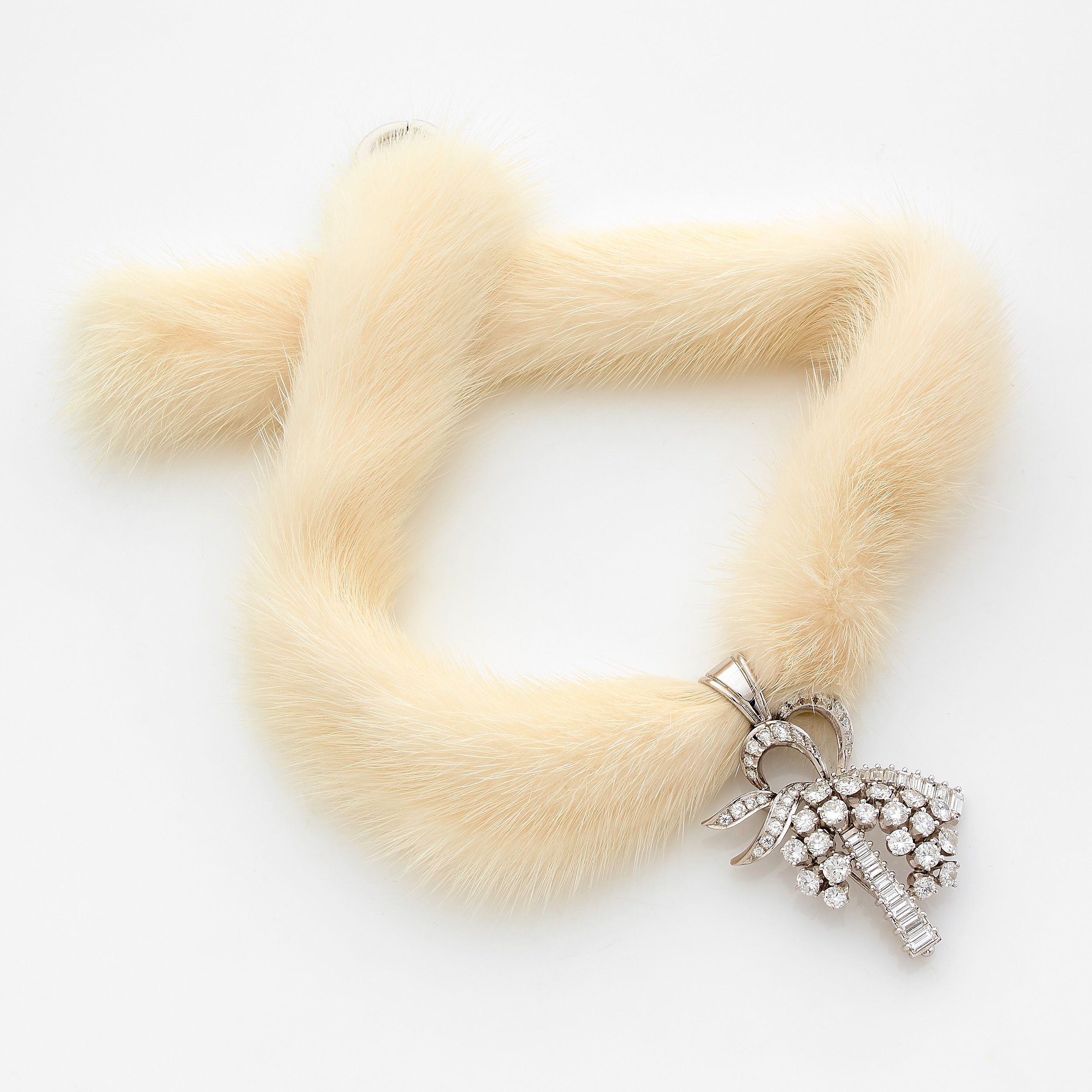 JOLIE BAGUE FLEUR :  | H&ocirc;tel Des Ventes de Monte-Carlo