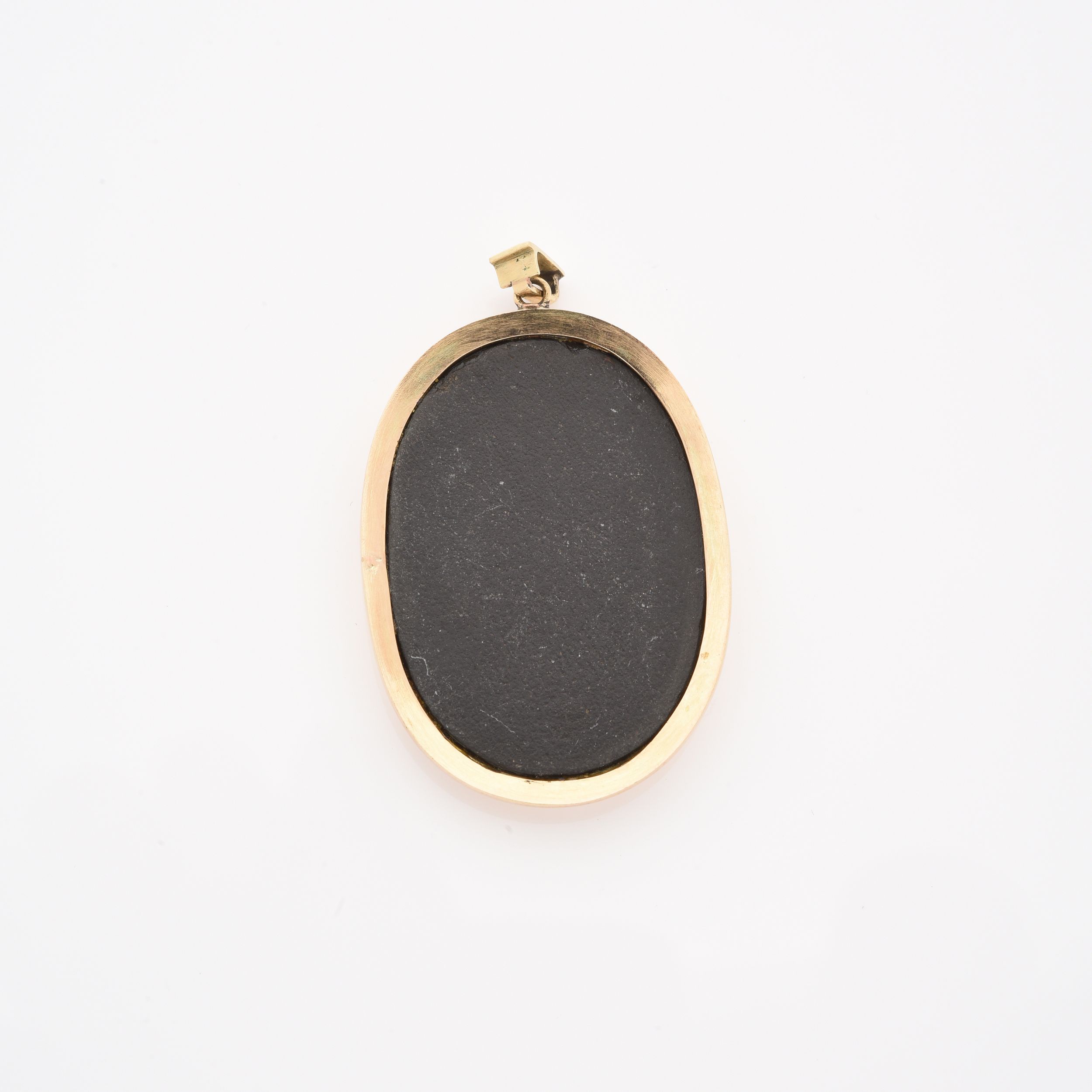 PENDENTIF OVALE:  | H&ocirc;tel Des Ventes de Monte-Carlo