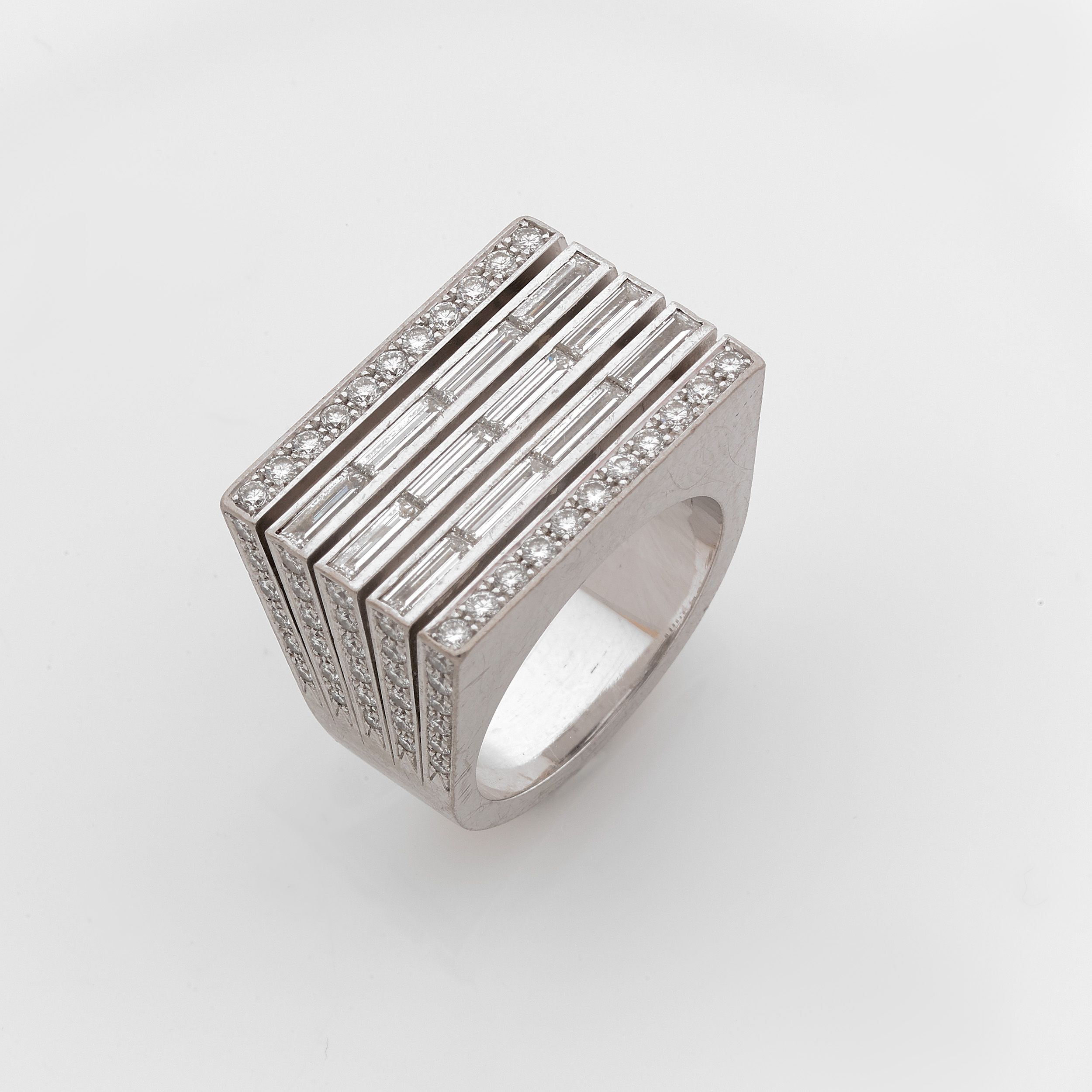 BAGUE :  | H&ocirc;tel Des Ventes de Monte-Carlo