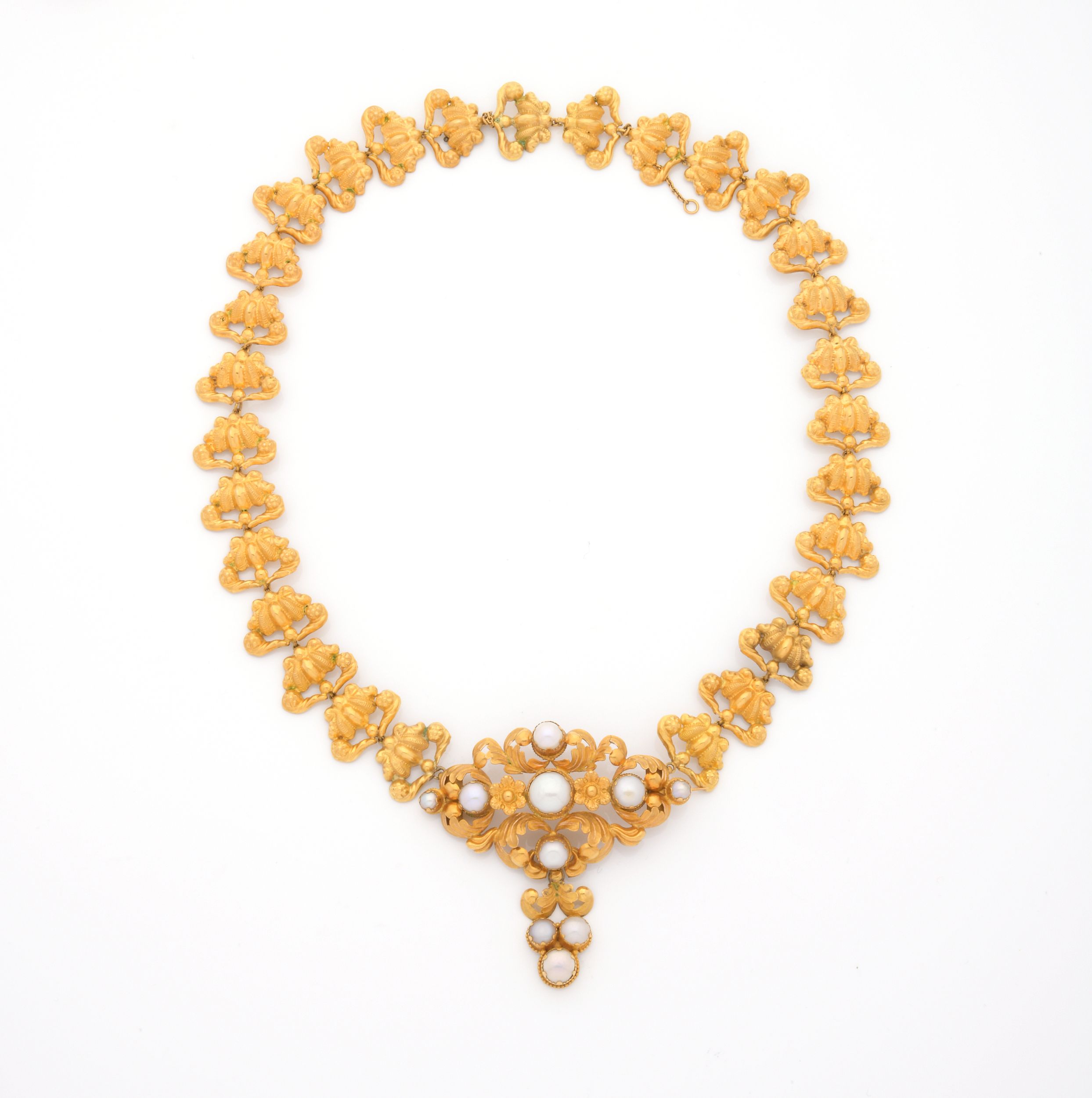 RAVISSANT COLLIER A TRANSFORMATION