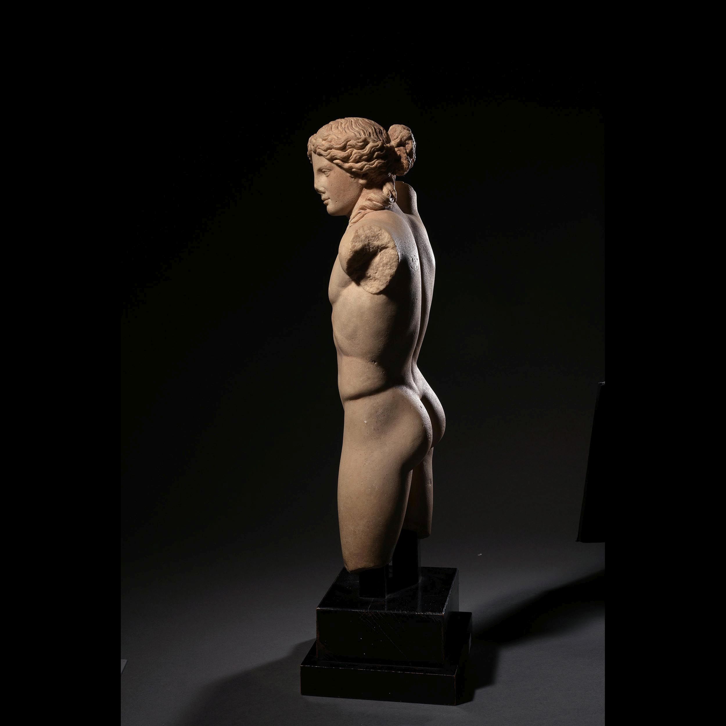 STATUE D'APOLLON LYKEIOS:  | H&ocirc;tel Des Ventes de Monte-Carlo