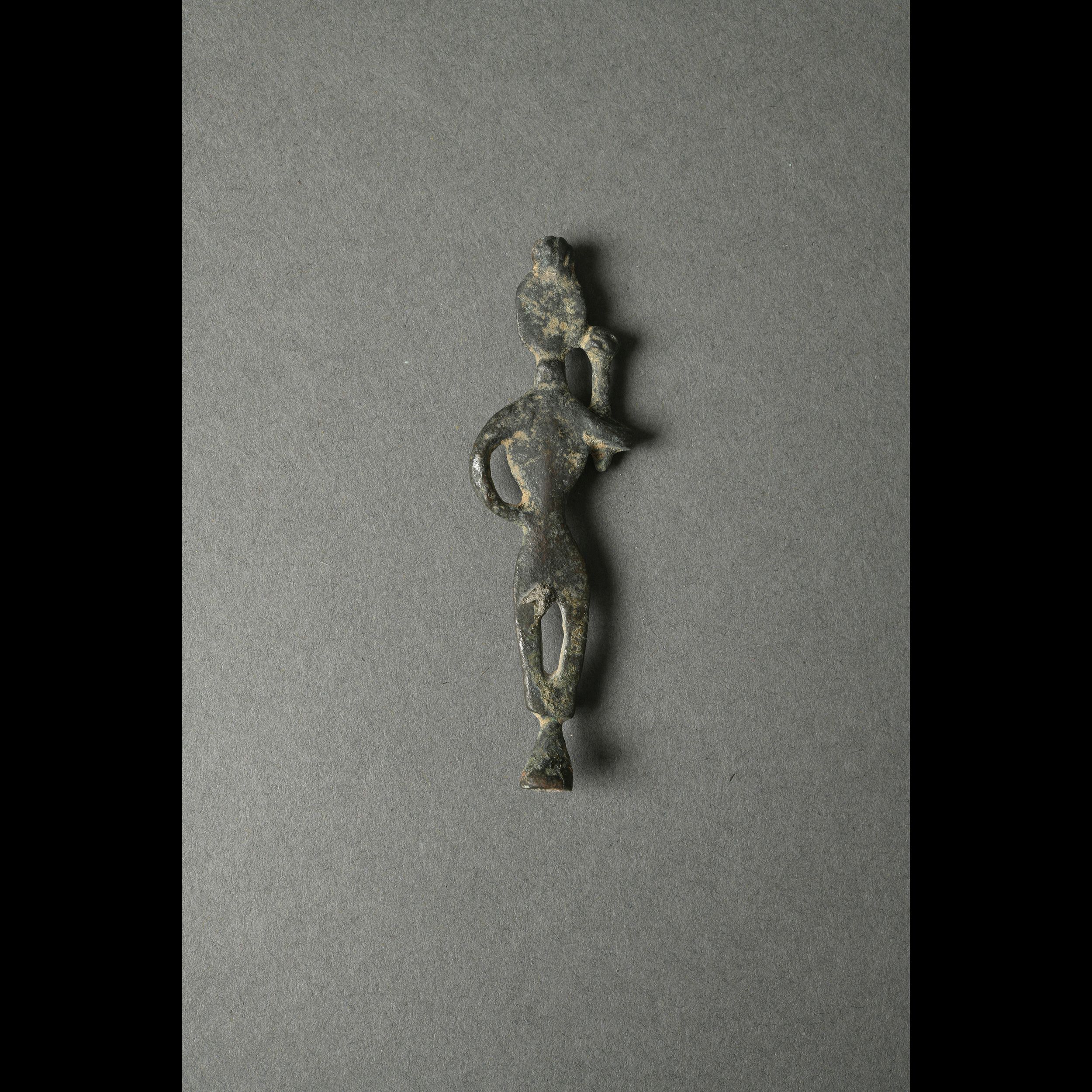 STATUETTE:  | H&ocirc;tel Des Ventes de Monte-Carlo