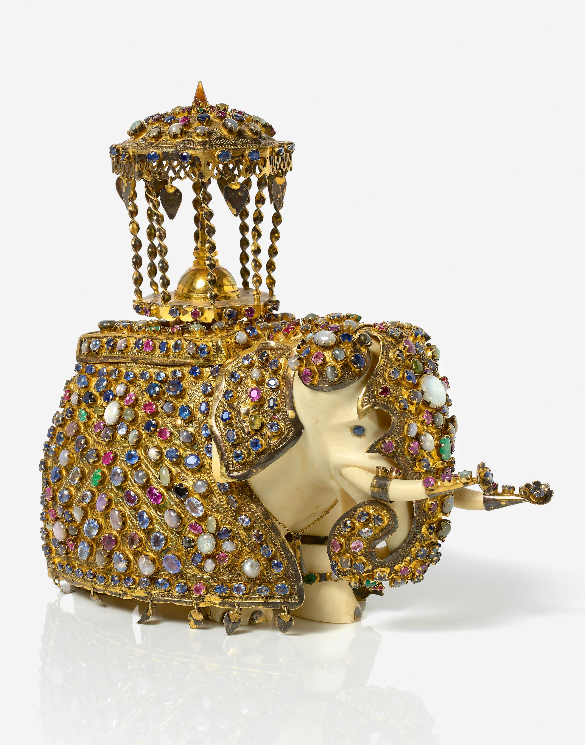 STATUETTE D'ELEPHANT