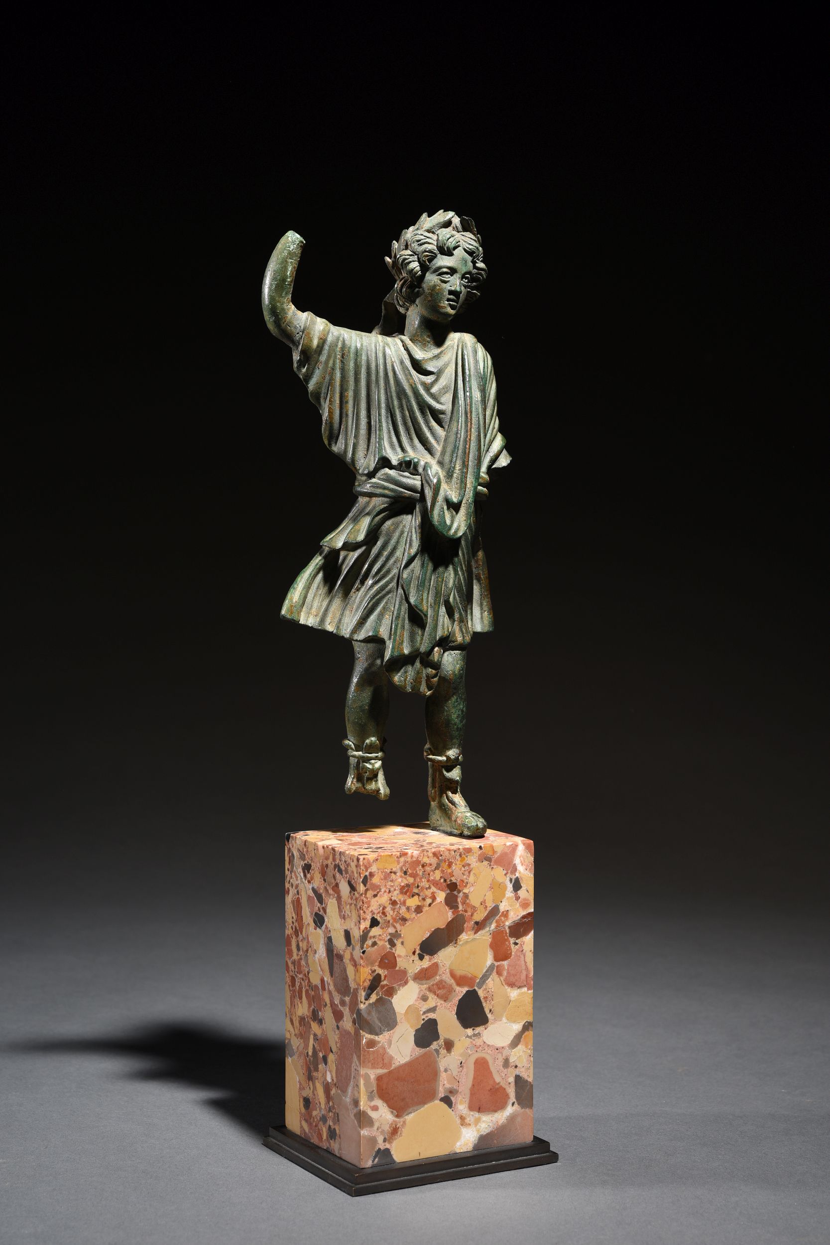 STATUETTE DE DIEU LARE:  | H&ocirc;tel Des Ventes de Monte-Carlo
