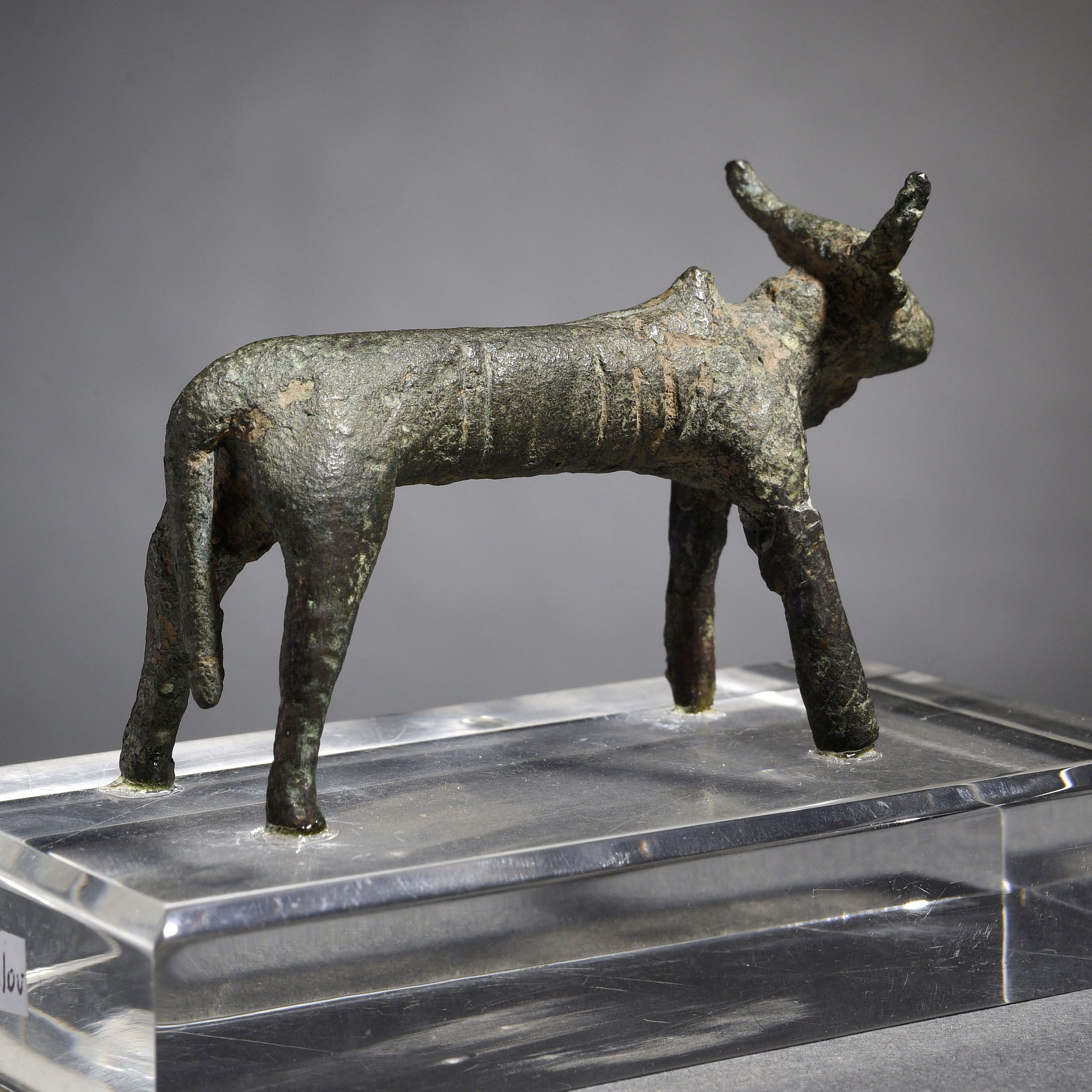 STATUETTE DE ZÉBU:  | H&ocirc;tel Des Ventes de Monte-Carlo