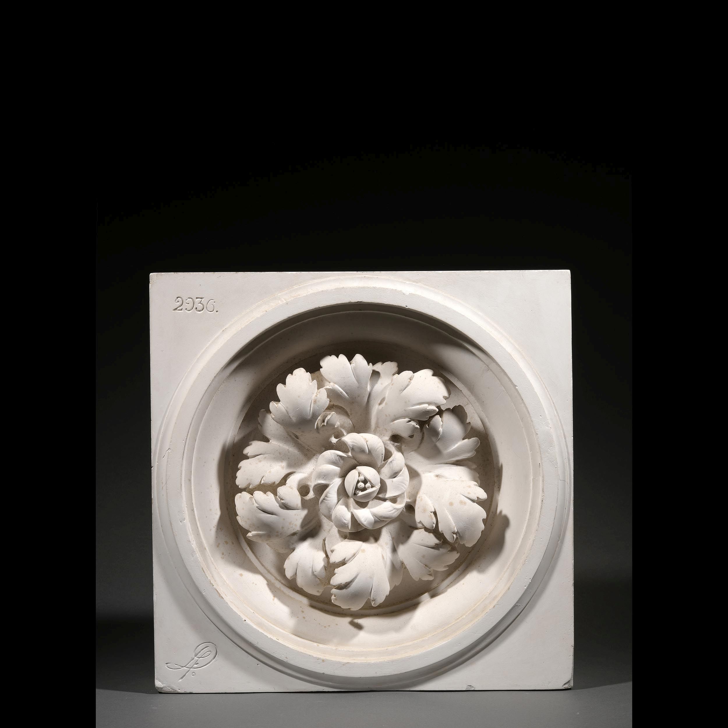 MEDAILLON PENDENTIF:  | H&ocirc;tel Des Ventes de Monte-Carlo
