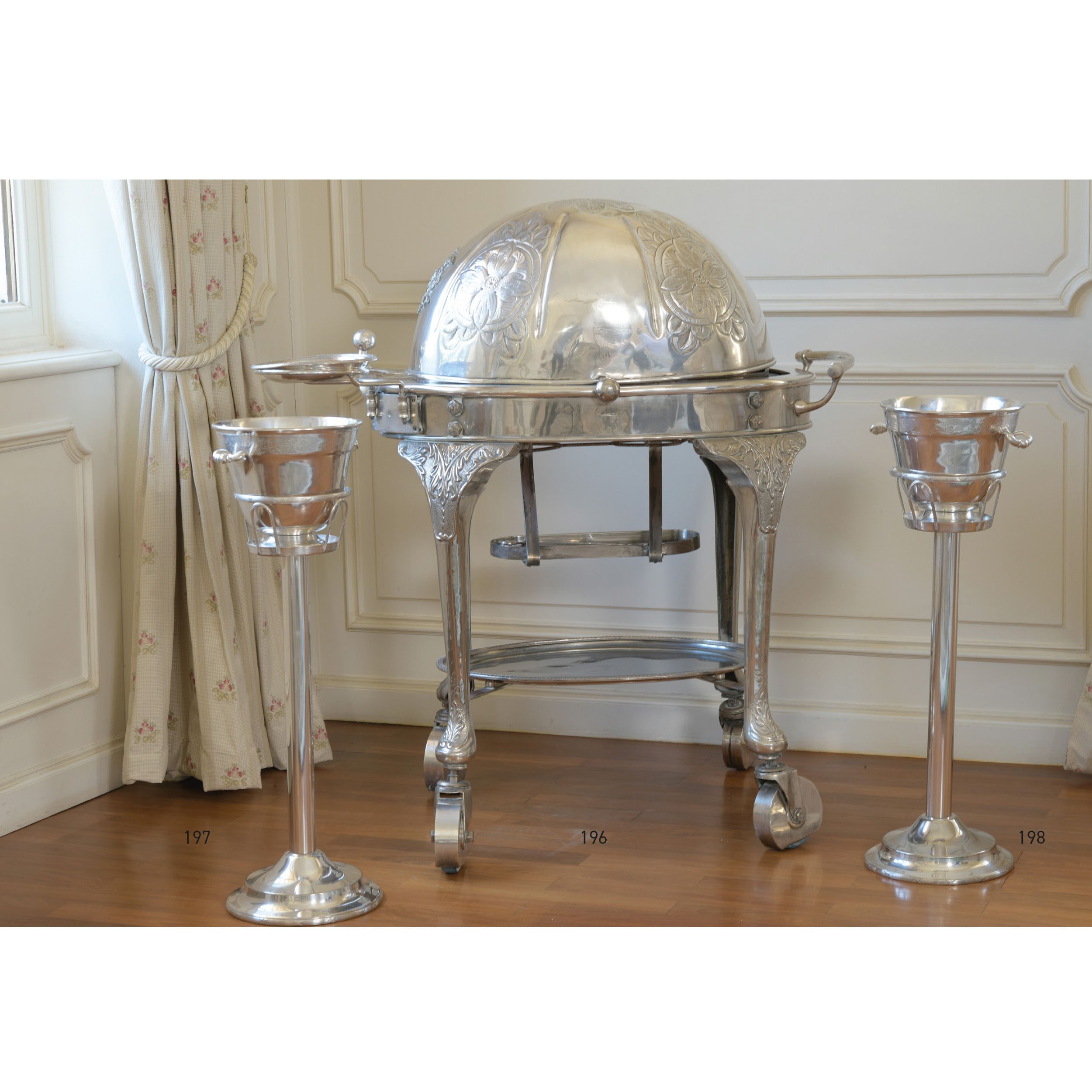 UNE PAIRE D’ANGES:  | H&ocirc;tel Des Ventes de Monte-Carlo