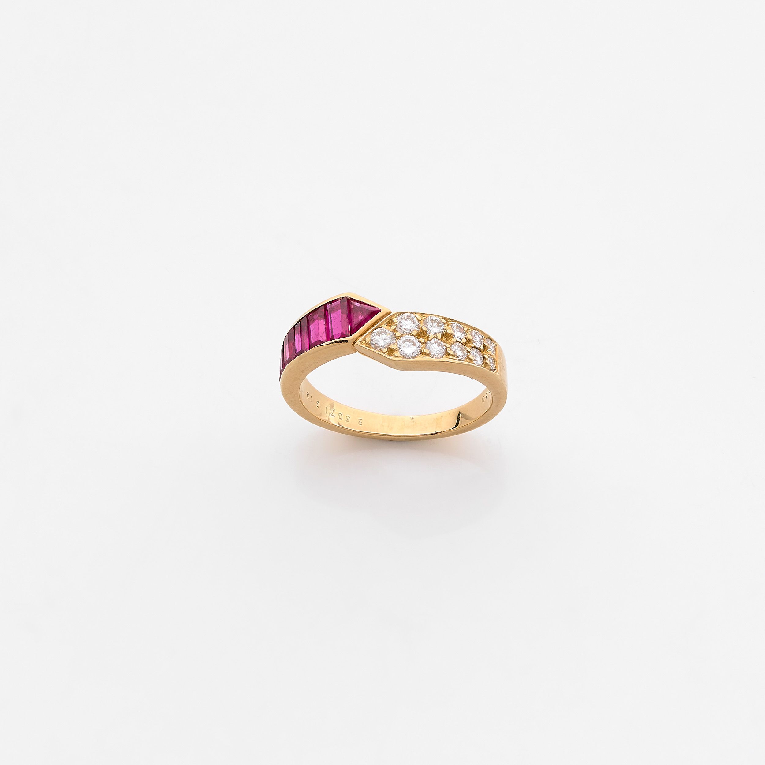 IMPORTANTE BAGUE CHEVALIERE:  | H&ocirc;tel Des Ventes de Monte-Carlo