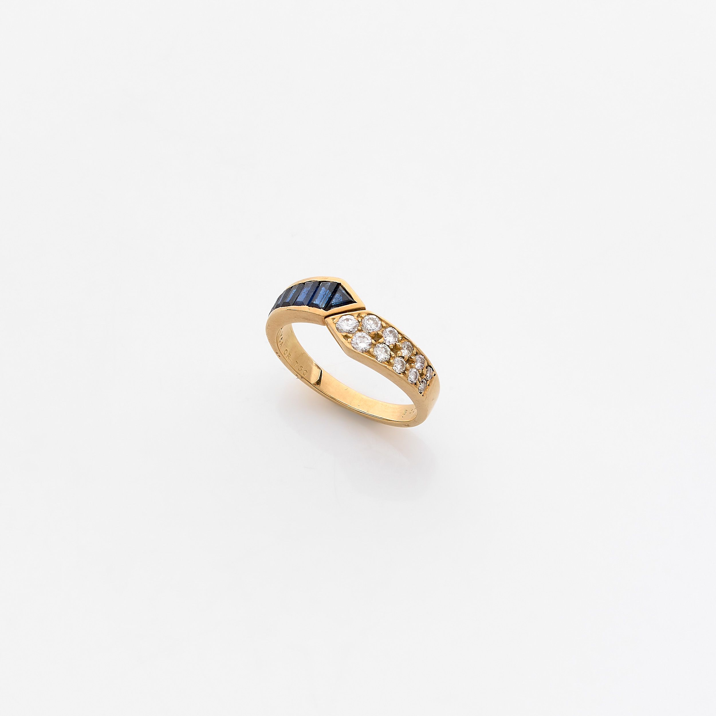 IMPORTANTE BAGUE CHEVALIERE:  | H&ocirc;tel Des Ventes de Monte-Carlo