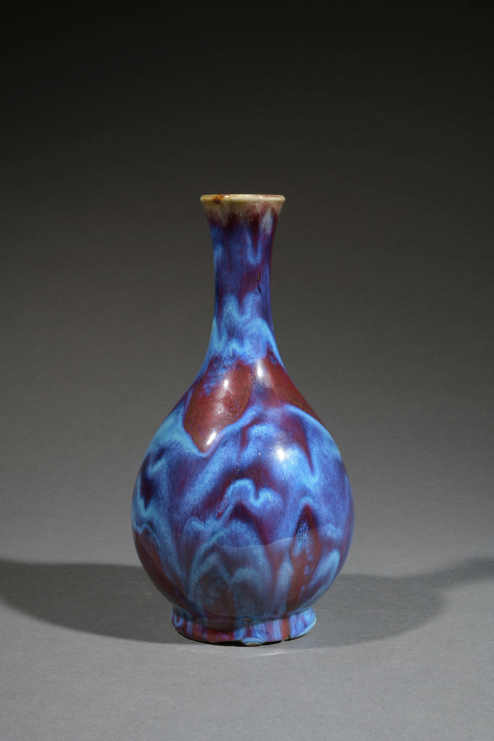 PETIT VASE PANSU ZOOMORPHE :  | H&ocirc;tel Des Ventes de Monte-Carlo