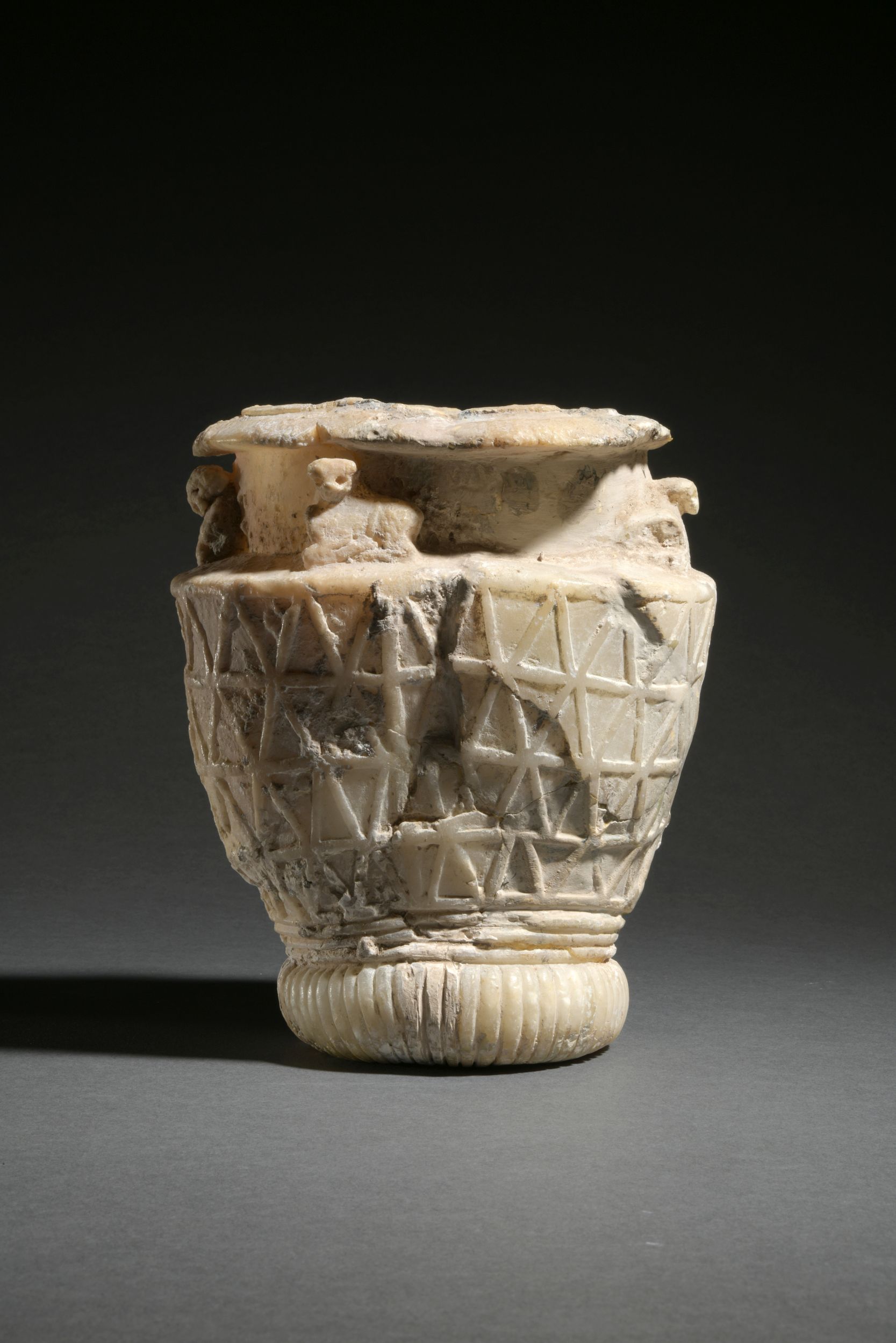 VASE AUX BOUQUETINS