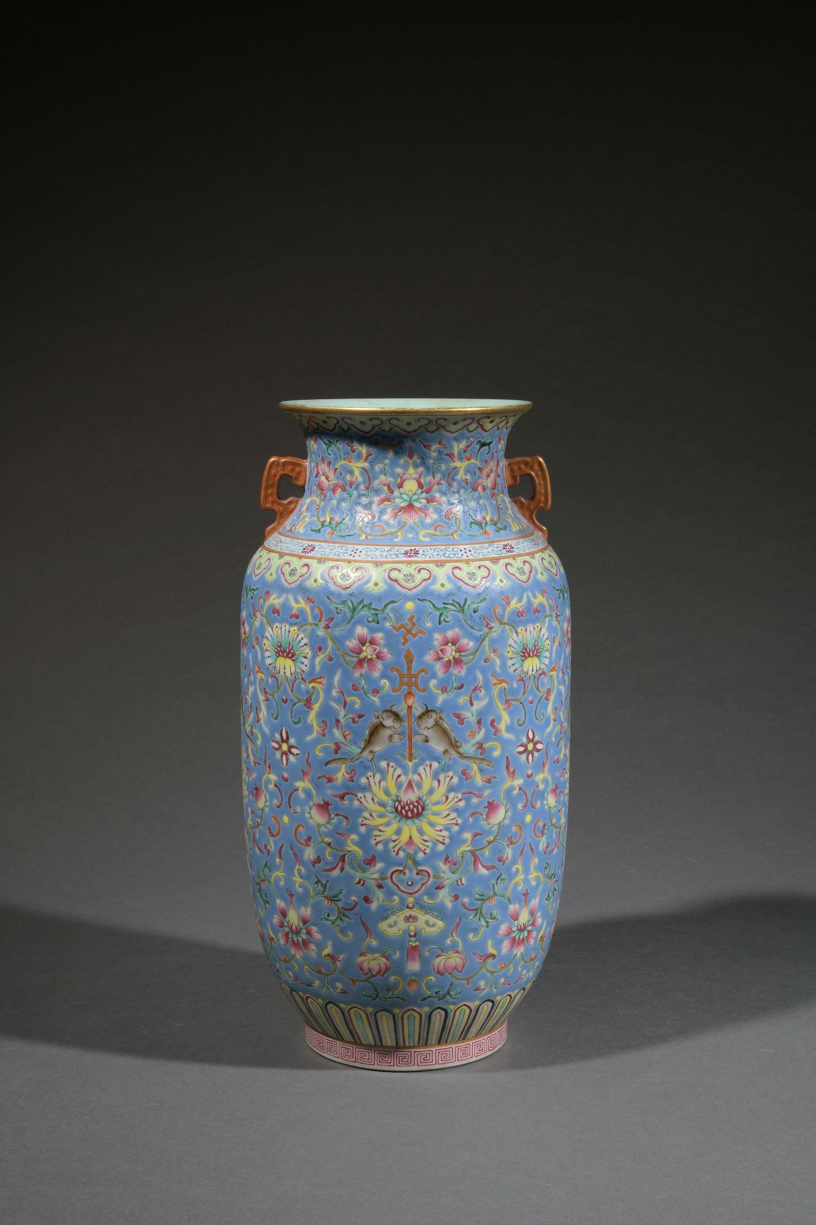 PETIT VASE PANSU ZOOMORPHE :  | H&ocirc;tel Des Ventes de Monte-Carlo