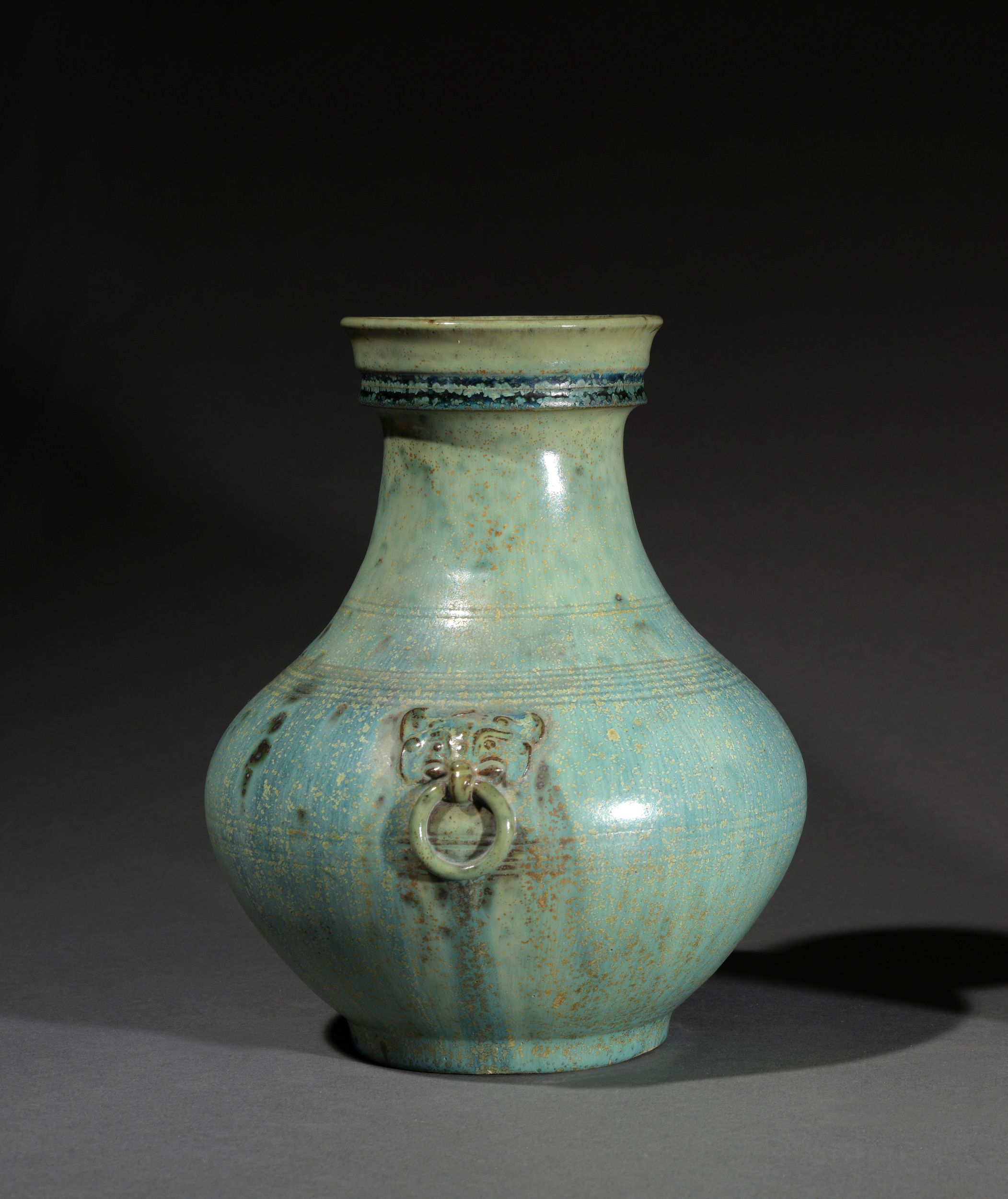 VASE HU 壺