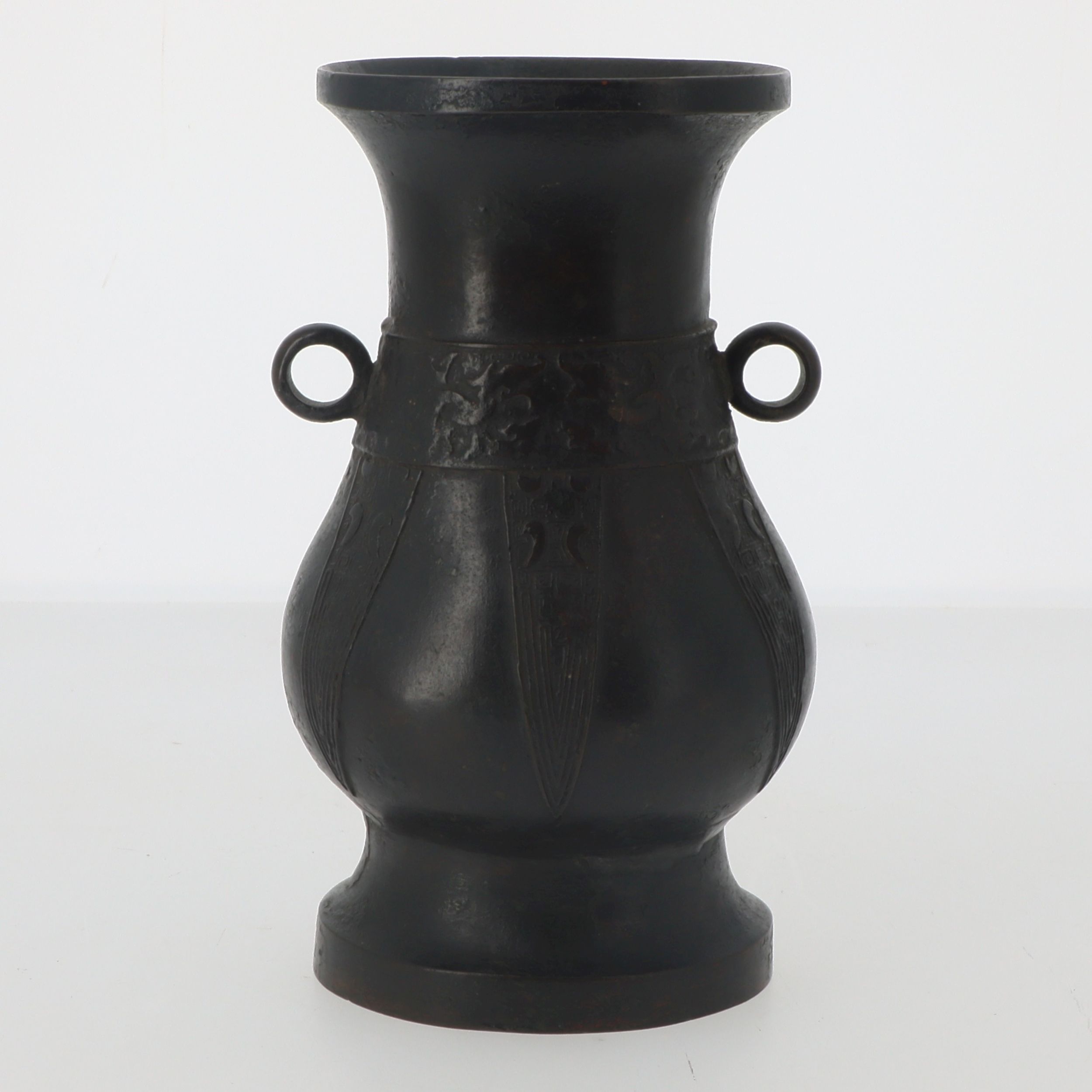VASE PANSU A LONG COL