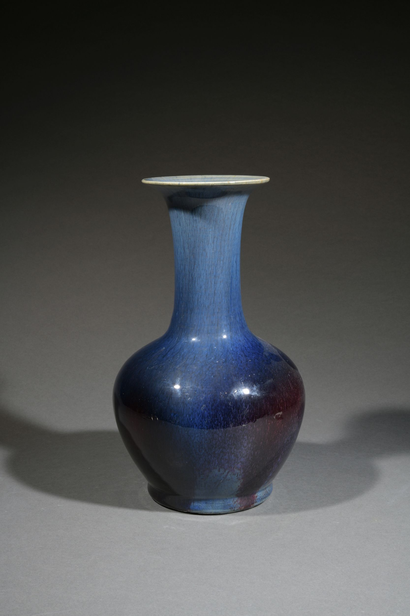 PETIT VASE PANSU ZOOMORPHE :  | H&ocirc;tel Des Ventes de Monte-Carlo