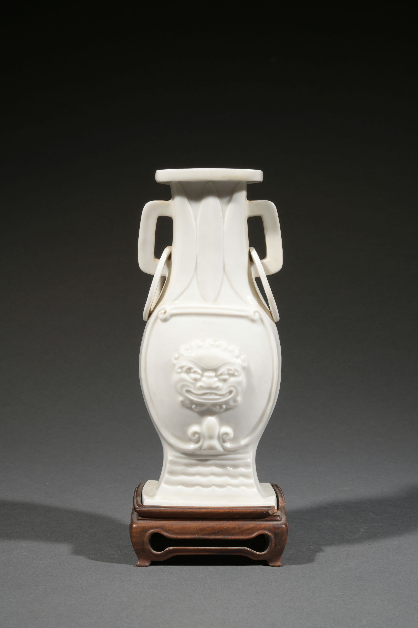 PETIT VASE PANSU ZOOMORPHE :  | H&ocirc;tel Des Ventes de Monte-Carlo