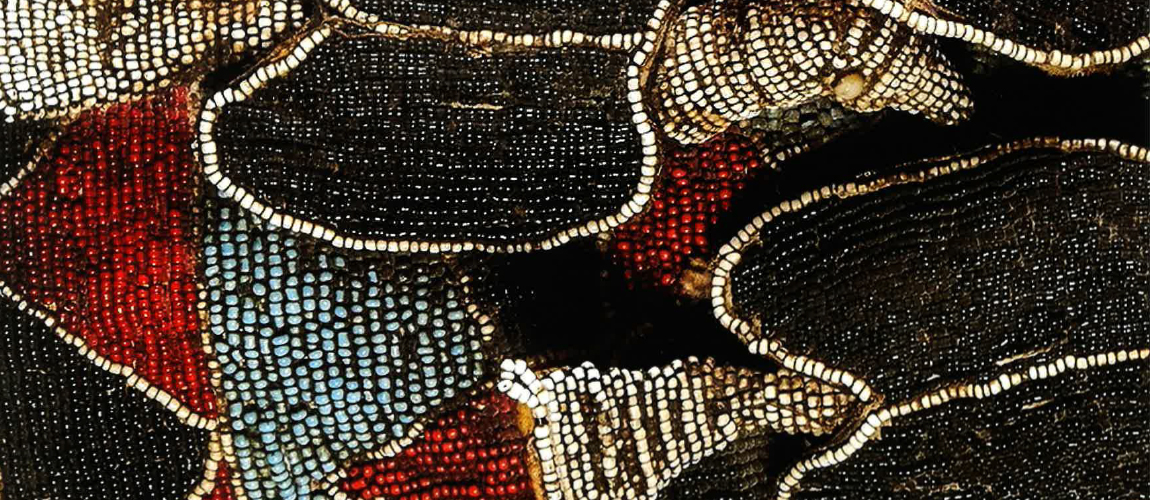 Une collection de coiffes Kon bientôt aux enchères